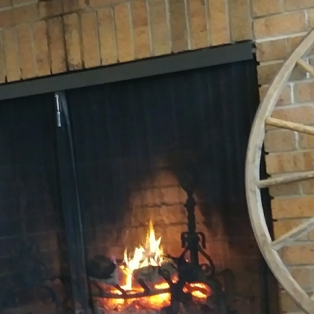 LOOKING FOR VS PINK CLOTHS SIZE XS